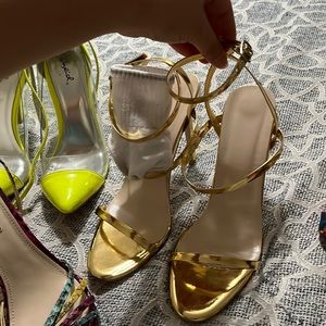Gold Shein heels. ONLY WORN ONCE still good clean condition size 8 in women!